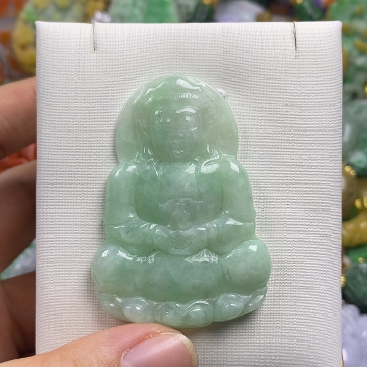 翡翠未镶嵌吊坠(赠链)