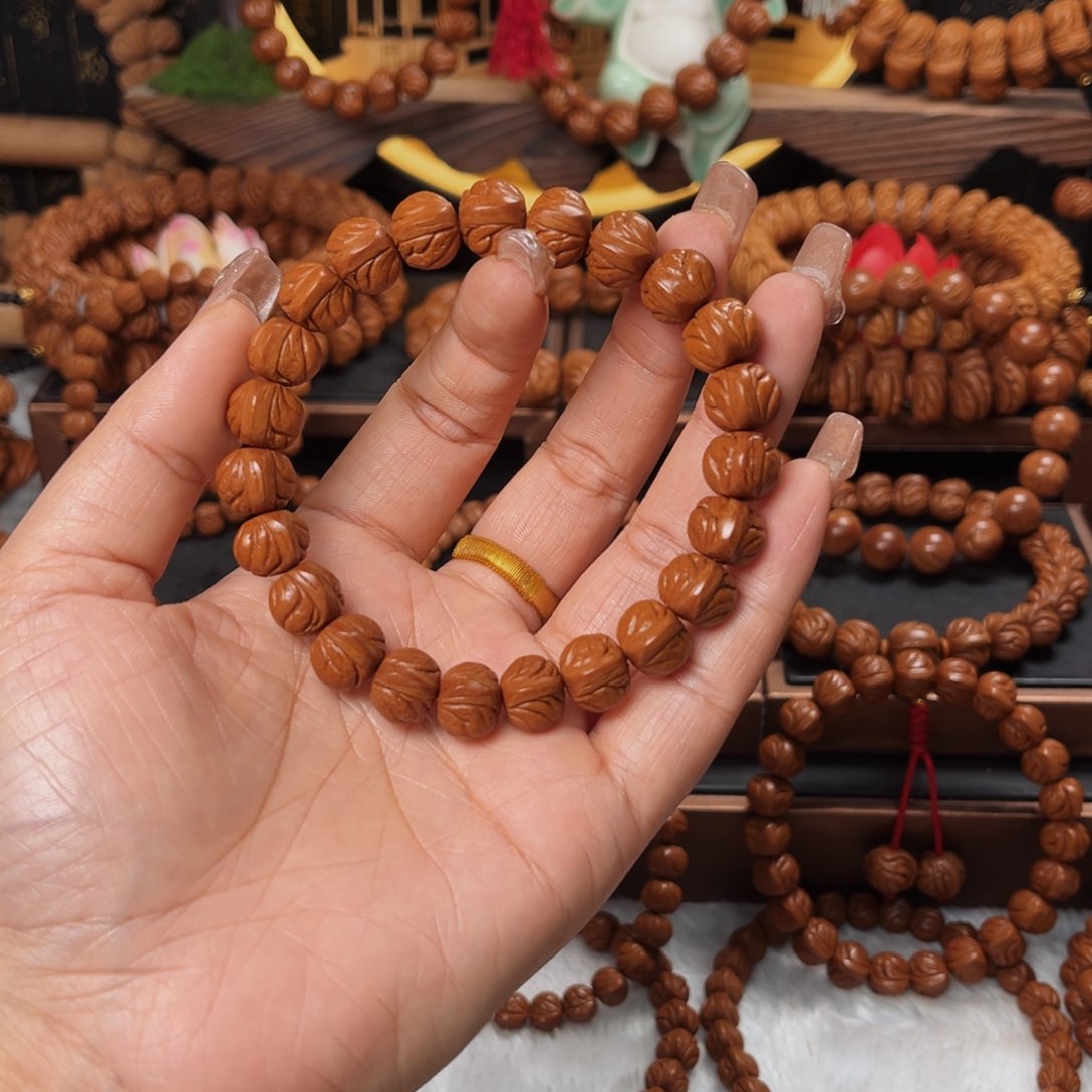 桃核手串这****扯12顶级玉龙脊单圈