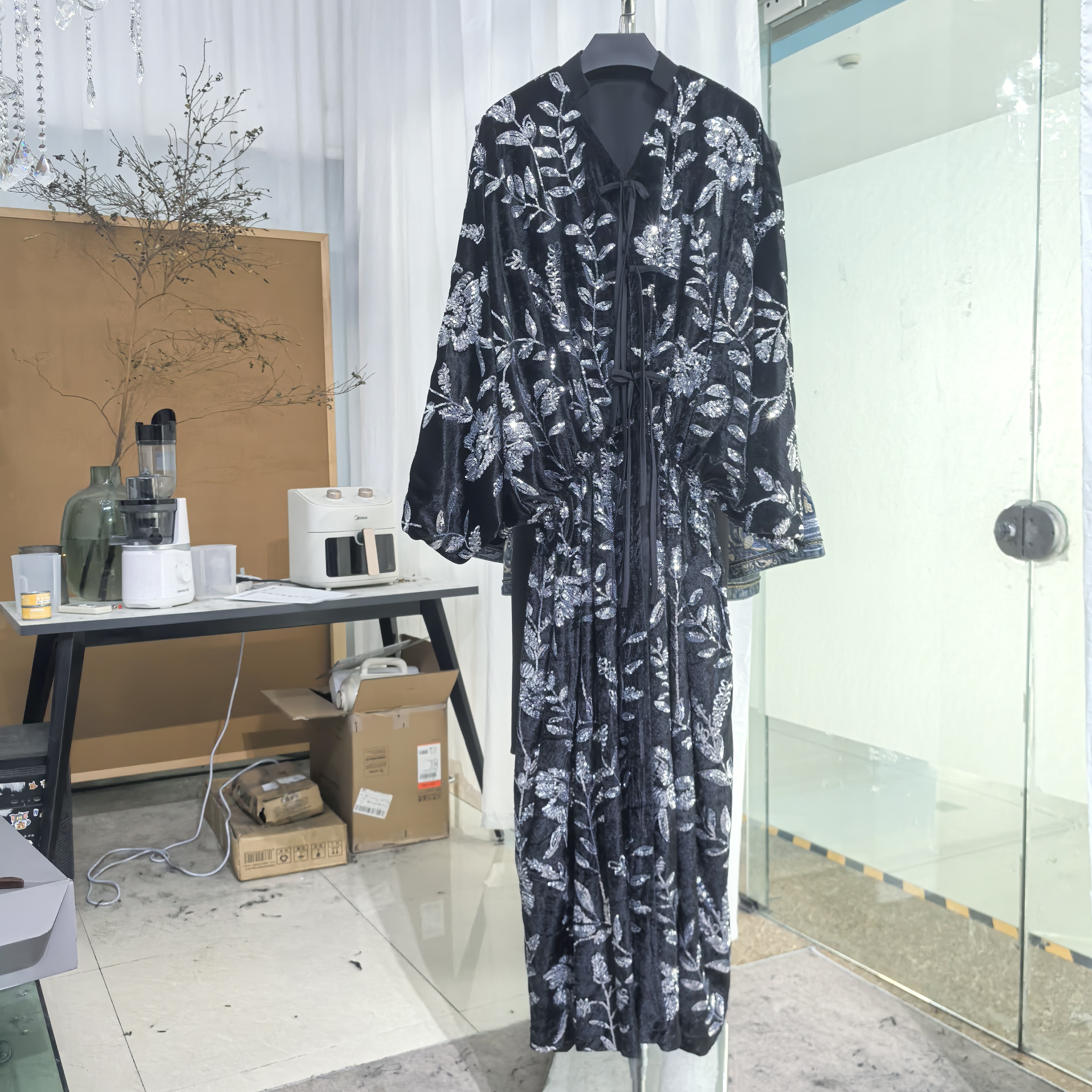 A字裙街头风V领宽松腰立领连衣裙丝绒大摆裙