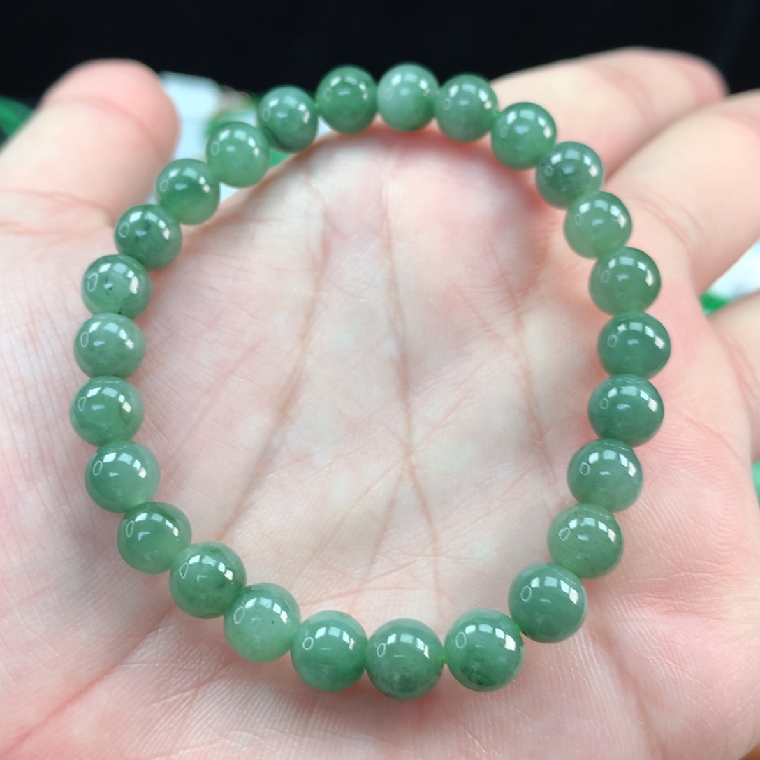 翡翠手链未镶嵌翡翠