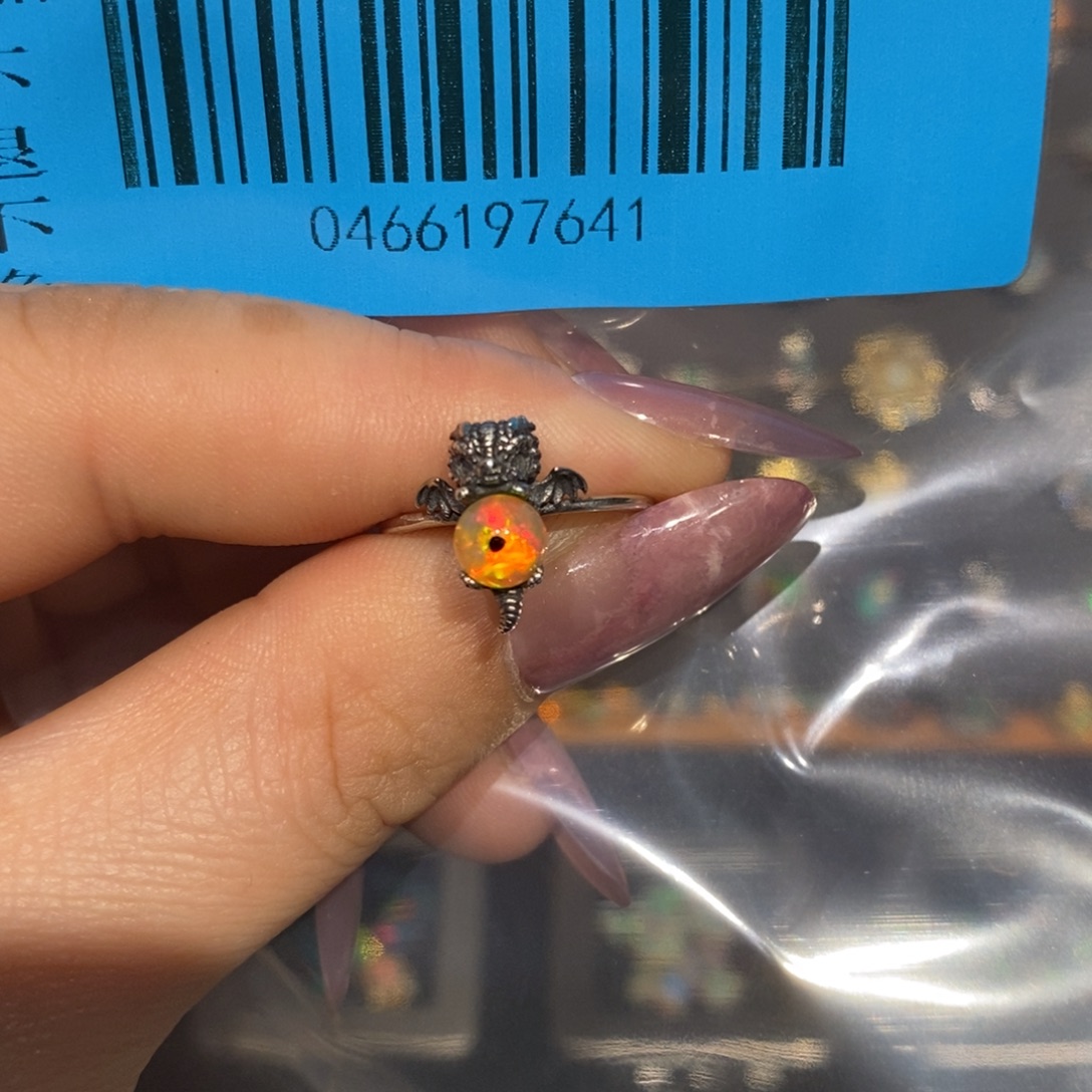 这***口欧泊银S925镶嵌戒指
