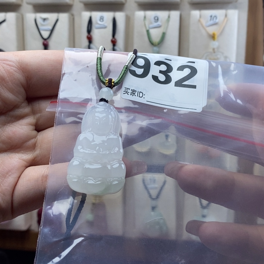石英质玉颈饰合金少