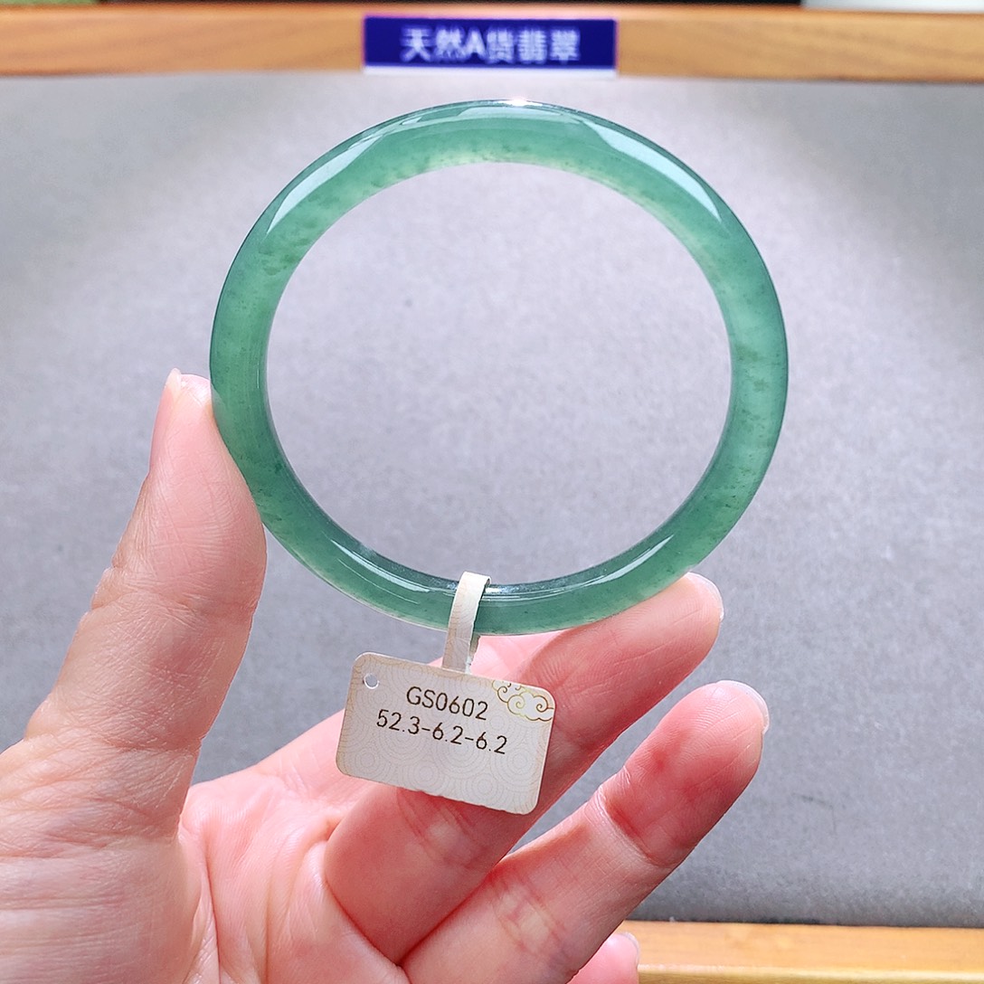 未镶嵌手镯翡翠天然翡翠手镯a货