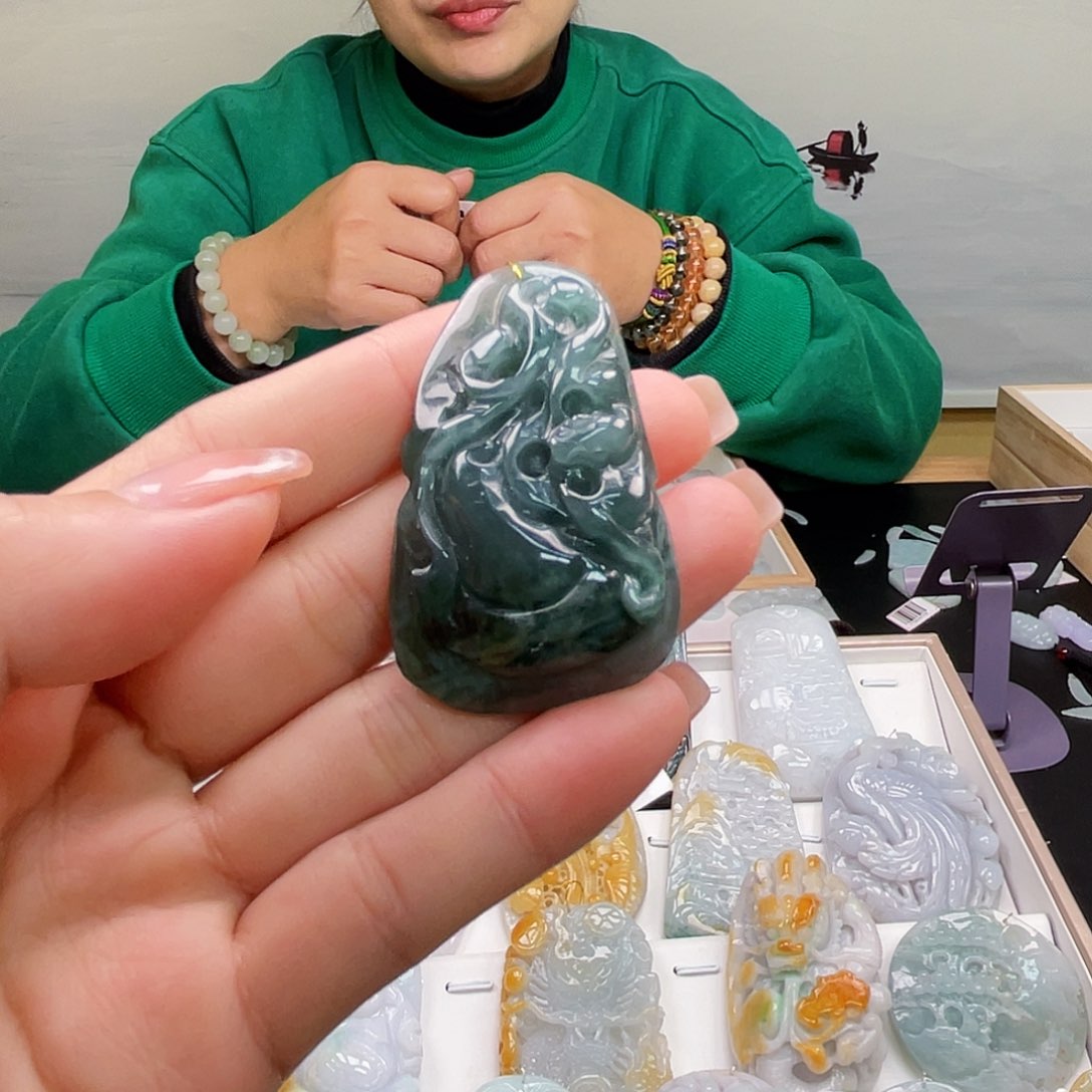 翡翠吊坠(不含链)未镶嵌