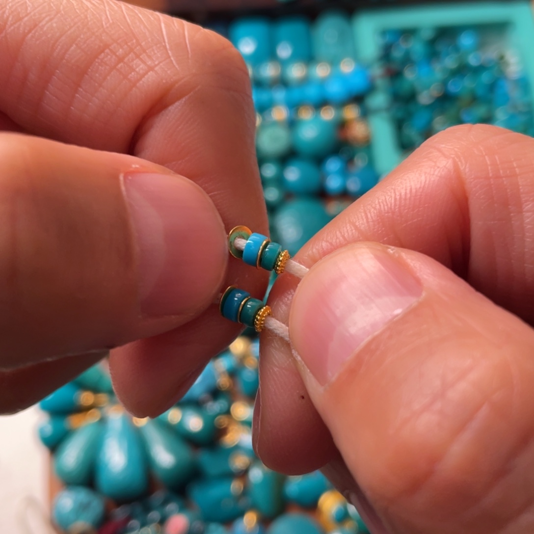 像****绿松石未镶嵌颈饰