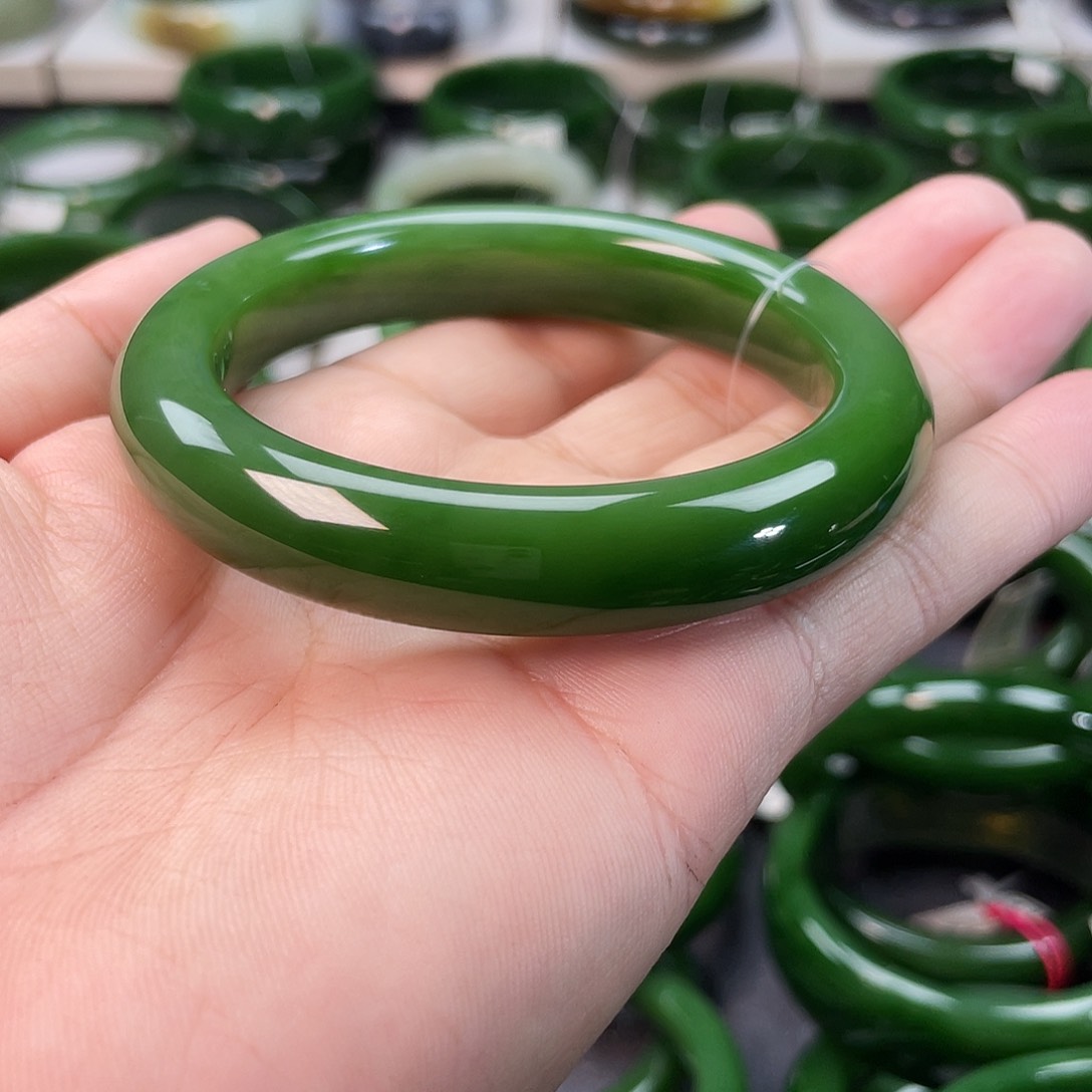 和田玉（碧玉）手镯未镶嵌