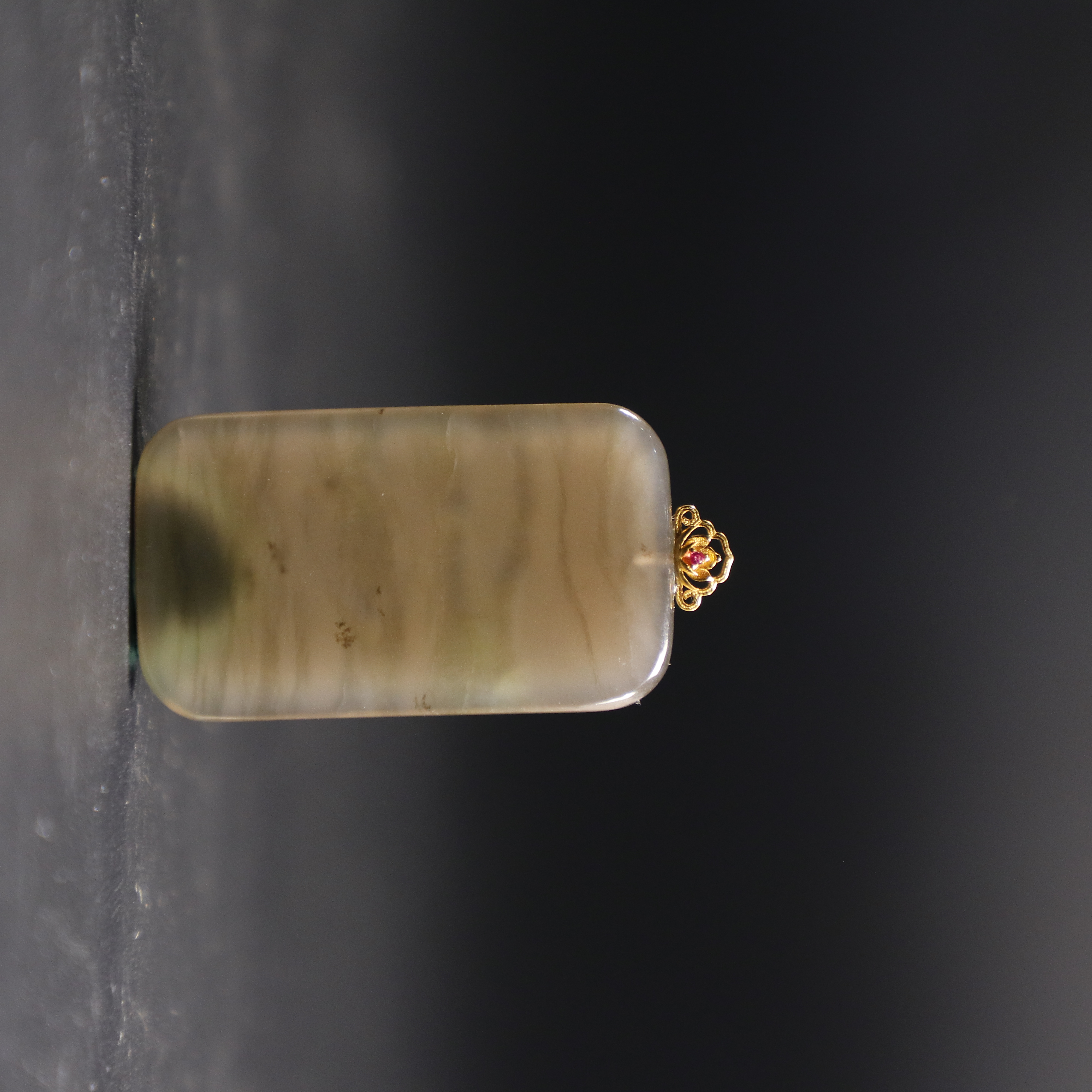 lot8844 和田玉平安无事牌挂坠/云南典藏