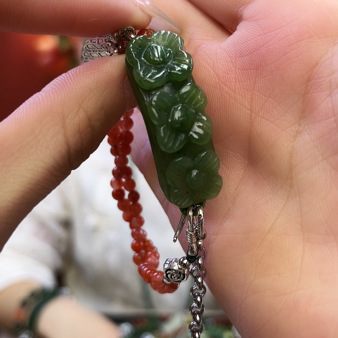 和田玉（碧玉）手链未镶嵌梅花