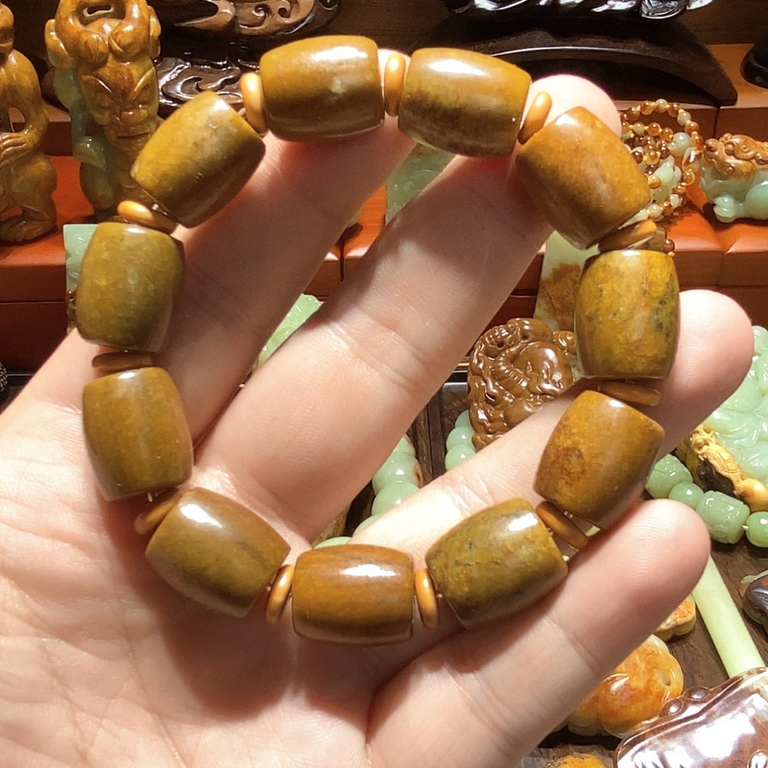 岫岩河磨玉（透闪石质玉）珠宝奇石未镶嵌