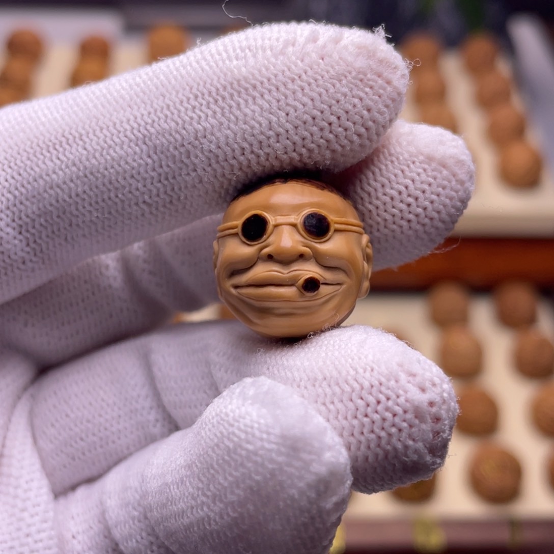 猴头核桃吊坠街溜子17+