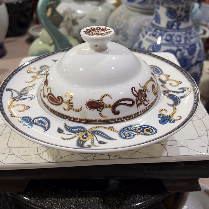 瓷片瑕。。。。。。。。。。。。。。。。