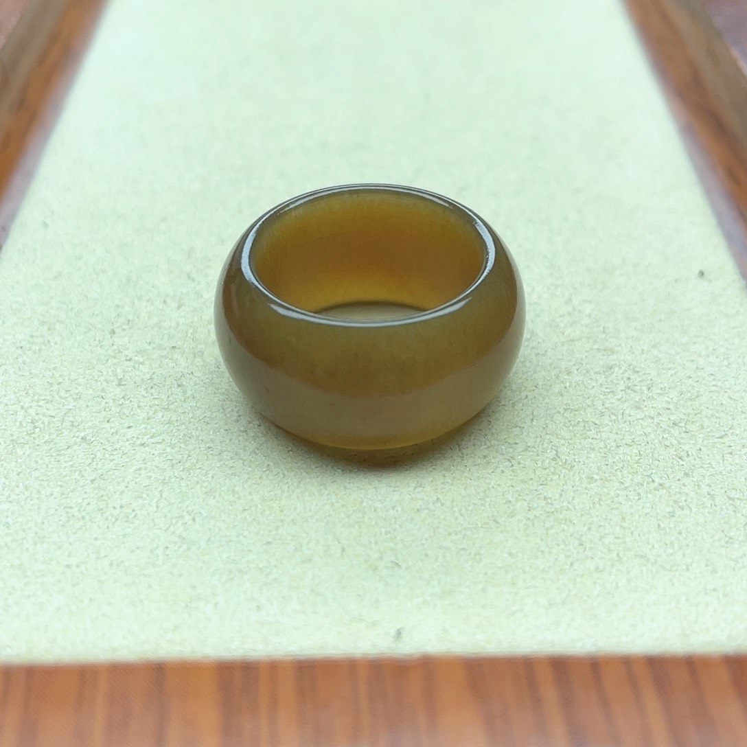 和田玉戒指未镶嵌109深咖啡糖轮胎16码