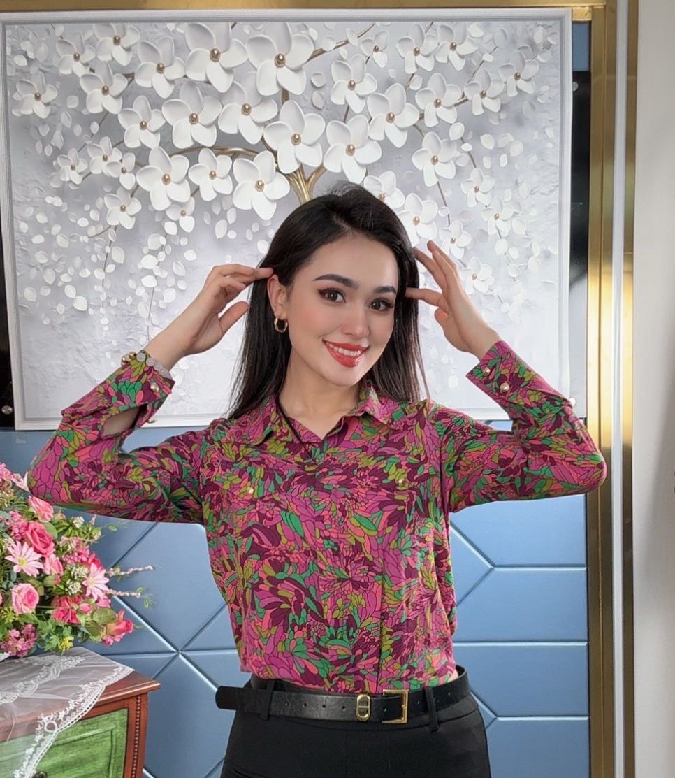 2025款女装上衣气质休闲上衣yipak kopta