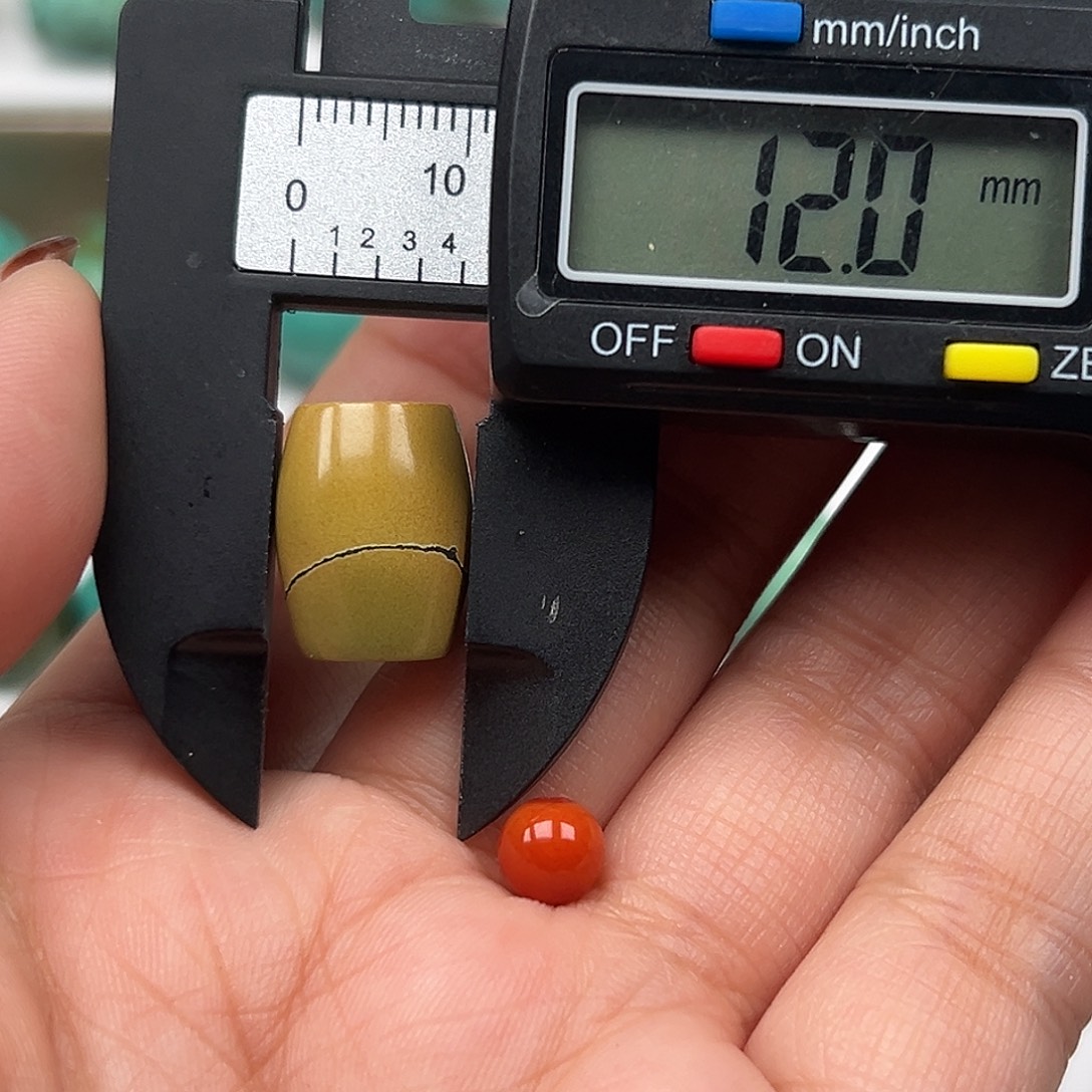 南红玛瑙未镶嵌珠宝奇石