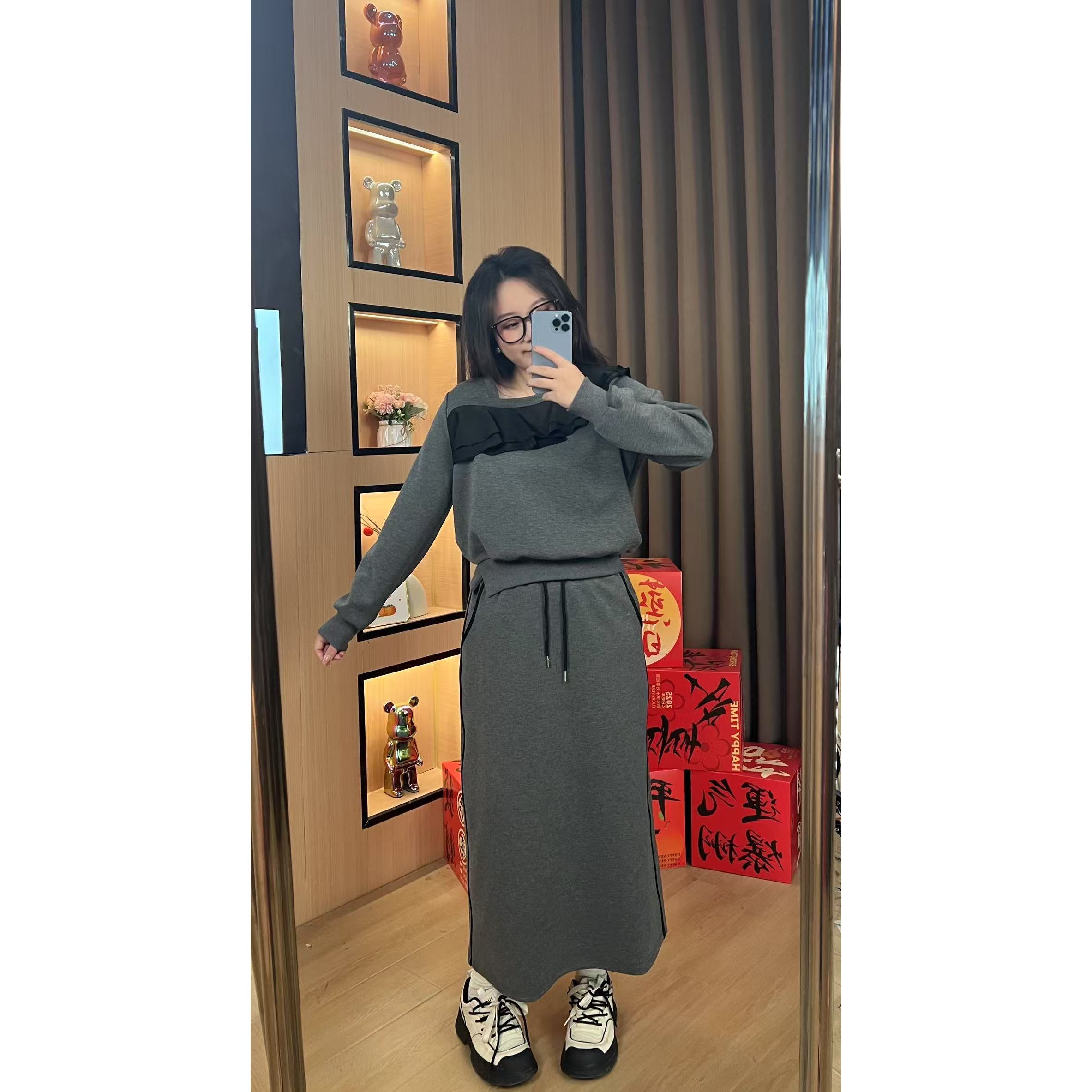 LuLu微胖定制【LDM1088】时尚休闲显瘦荷叶边拼接长袖上衣+半裙