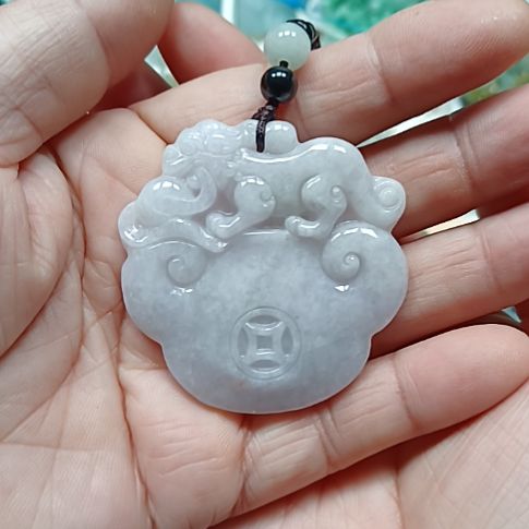 翡翠未镶嵌颈饰翡翠颈饰末镶嵌