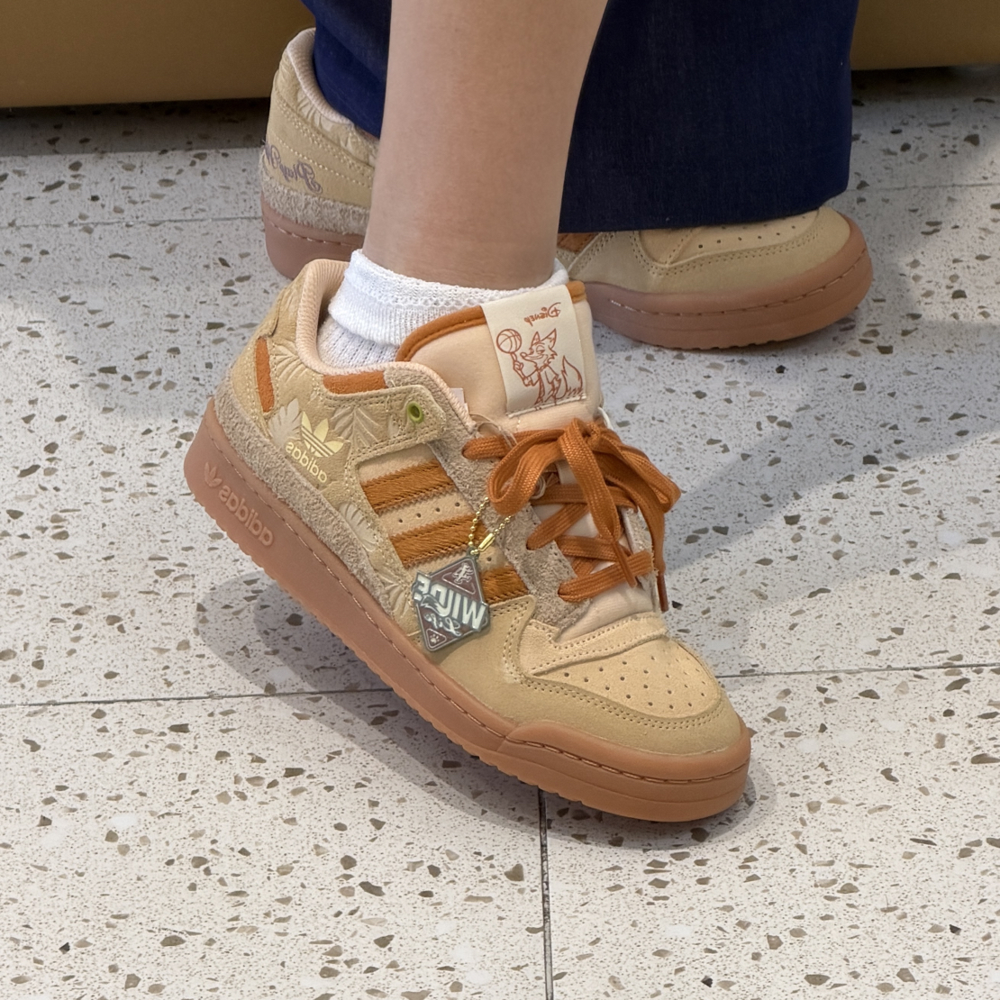 adidas/阿迪达斯三叶草FORUM疯狂动物城联名款男女板鞋 HP3739