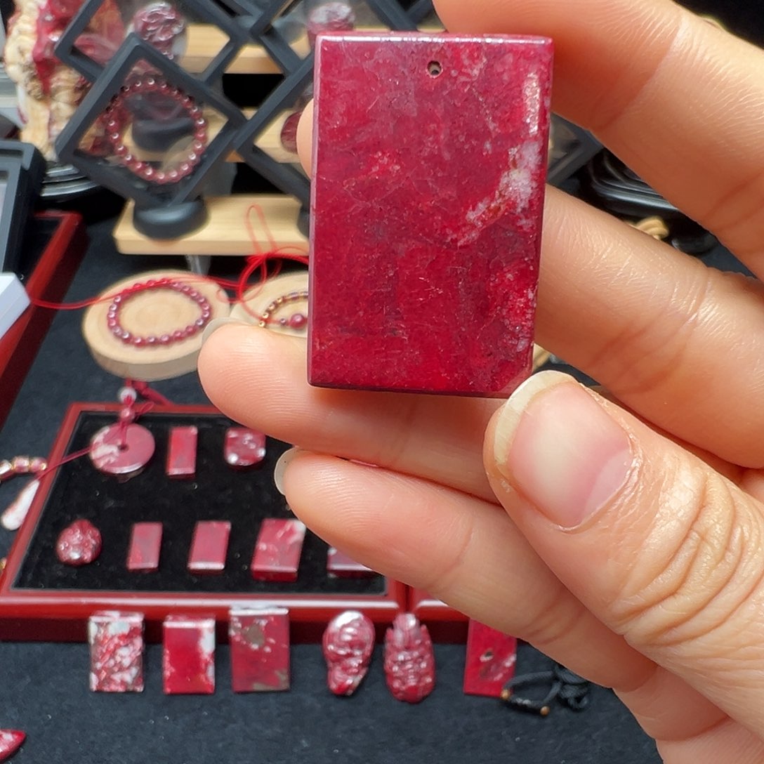 天然辰砂天然朱砂无事牌