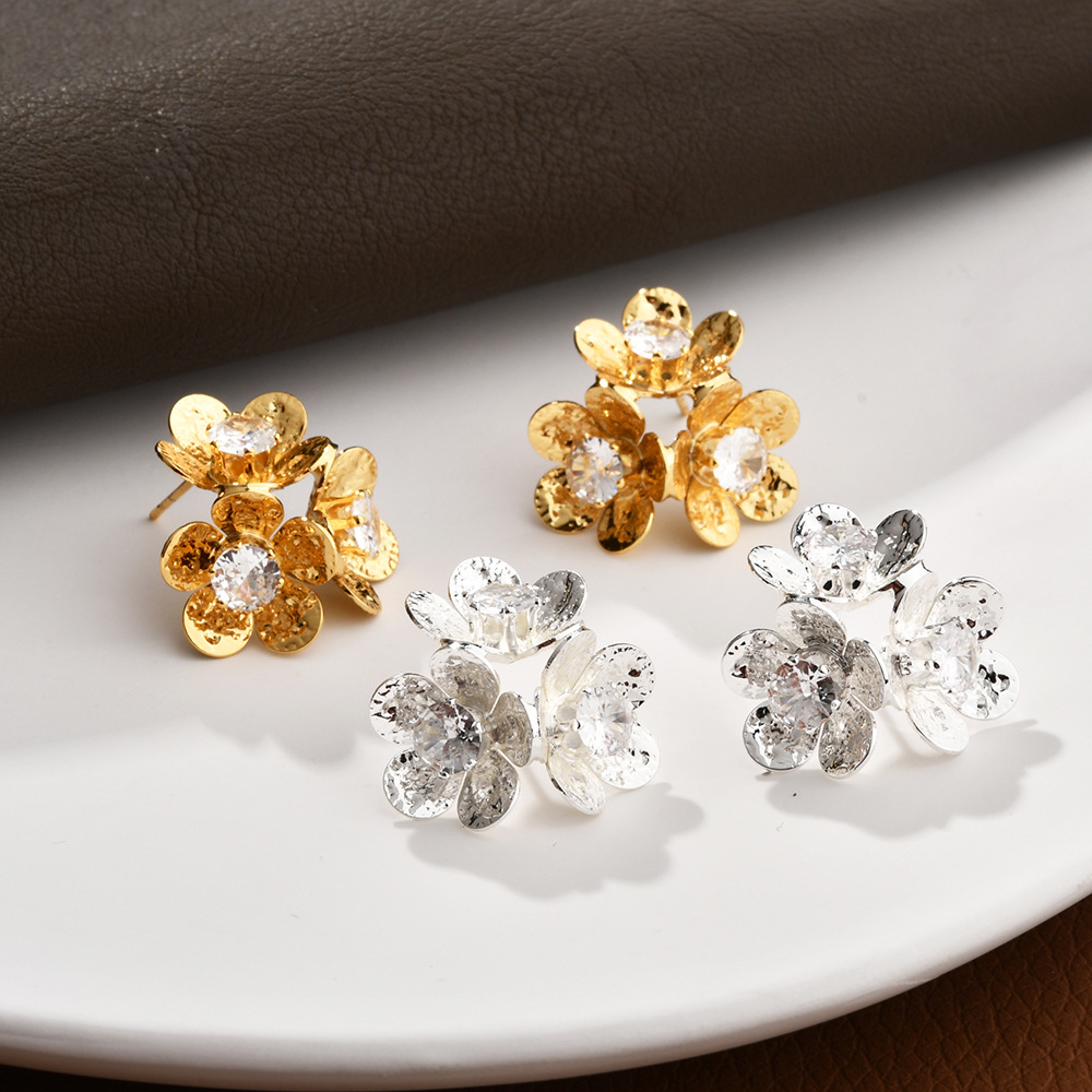 铜合金铜耳饰 真金电镀立体花簇镶锆超闪耳钉气质复古简约优雅百