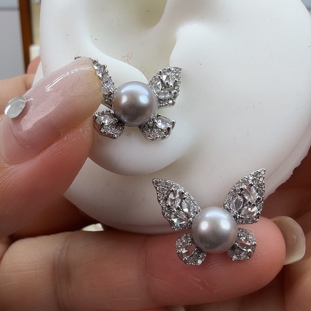 淡水珍珠耳饰未镶嵌