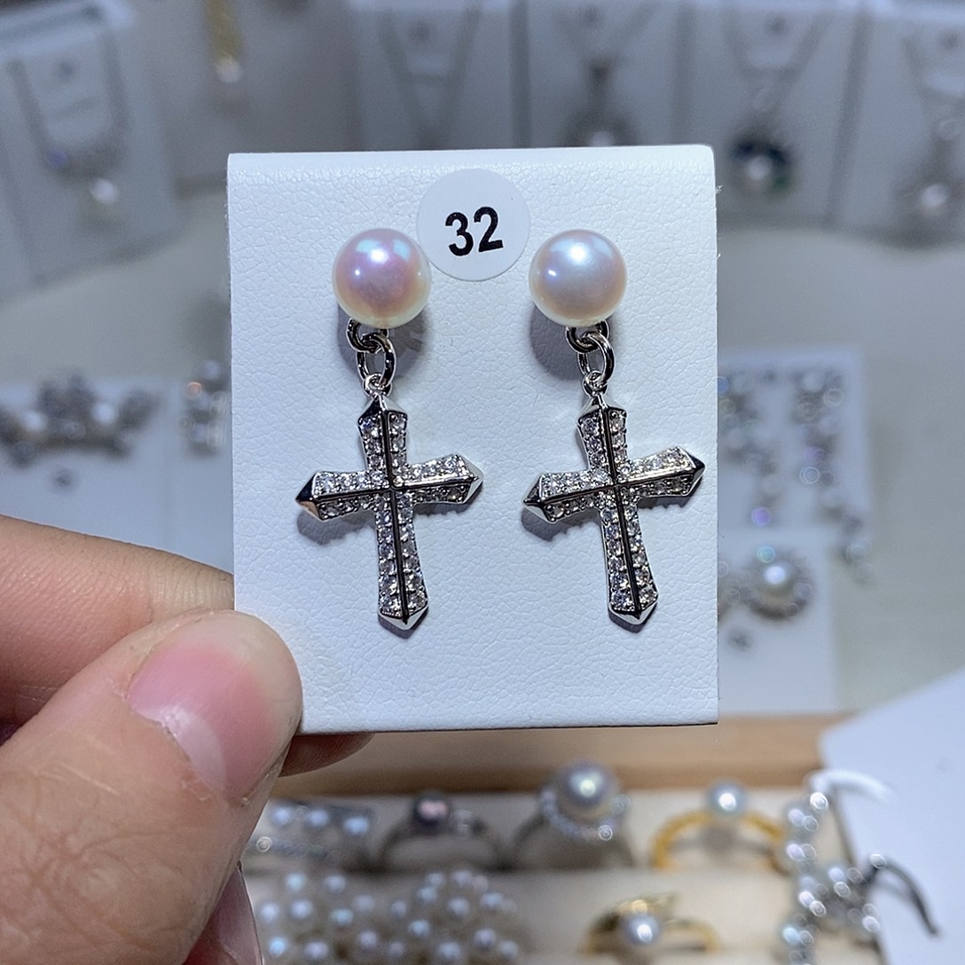 未镶嵌淡水珍珠耳饰