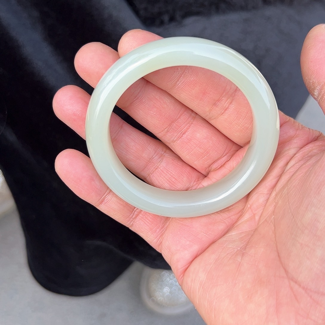 和田玉福镯多样性发货拍一发一未镶嵌D****a