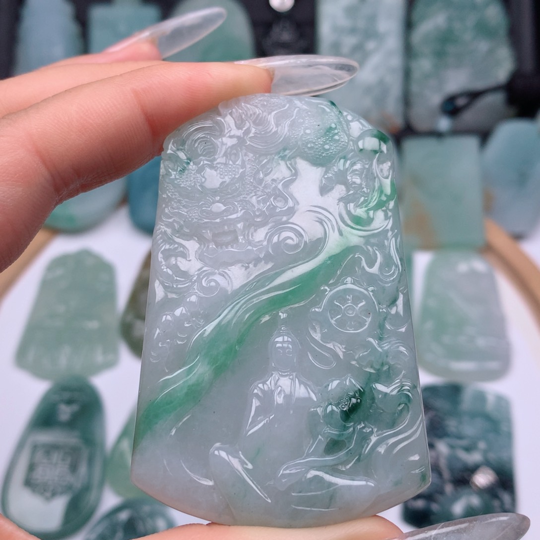 【闪购商品】翡翠颈饰未镶嵌观音