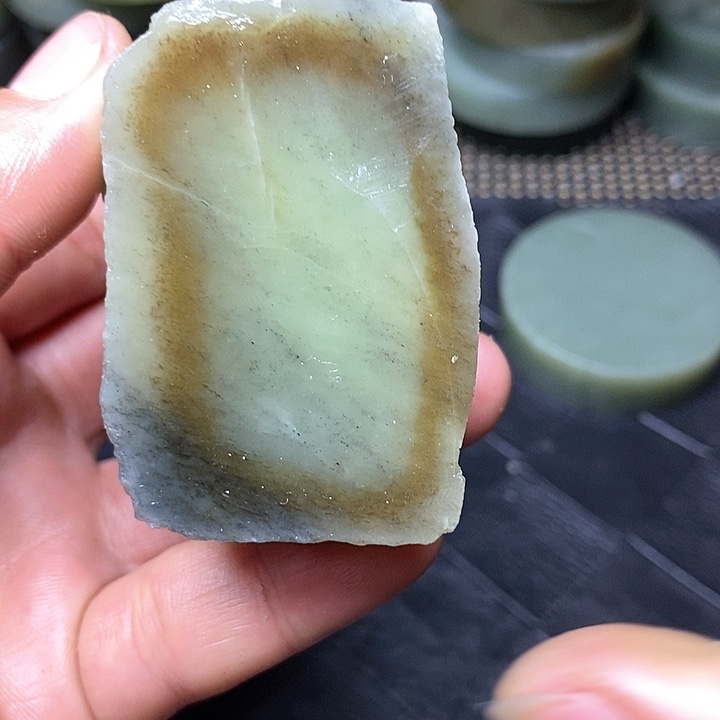 和田玉毛料未镶嵌