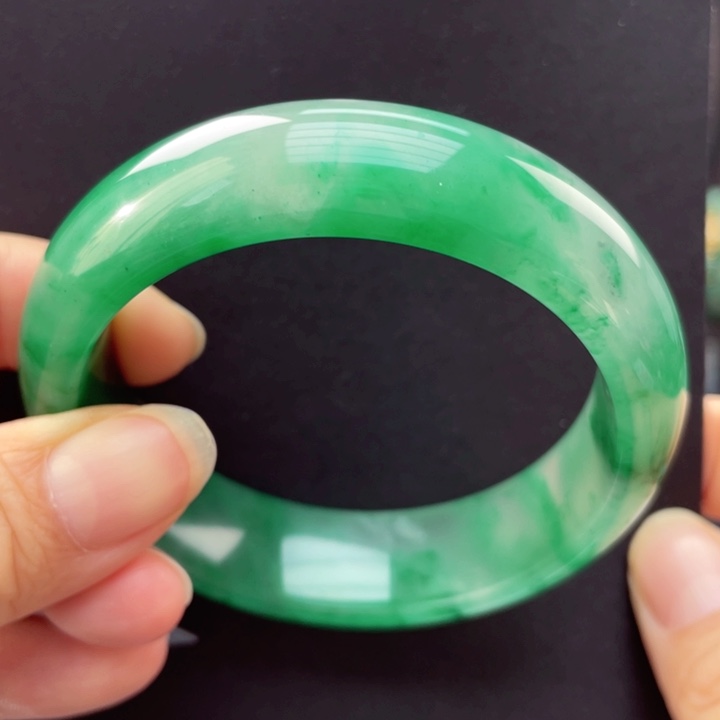 石英质玉手镯未镶嵌54-55