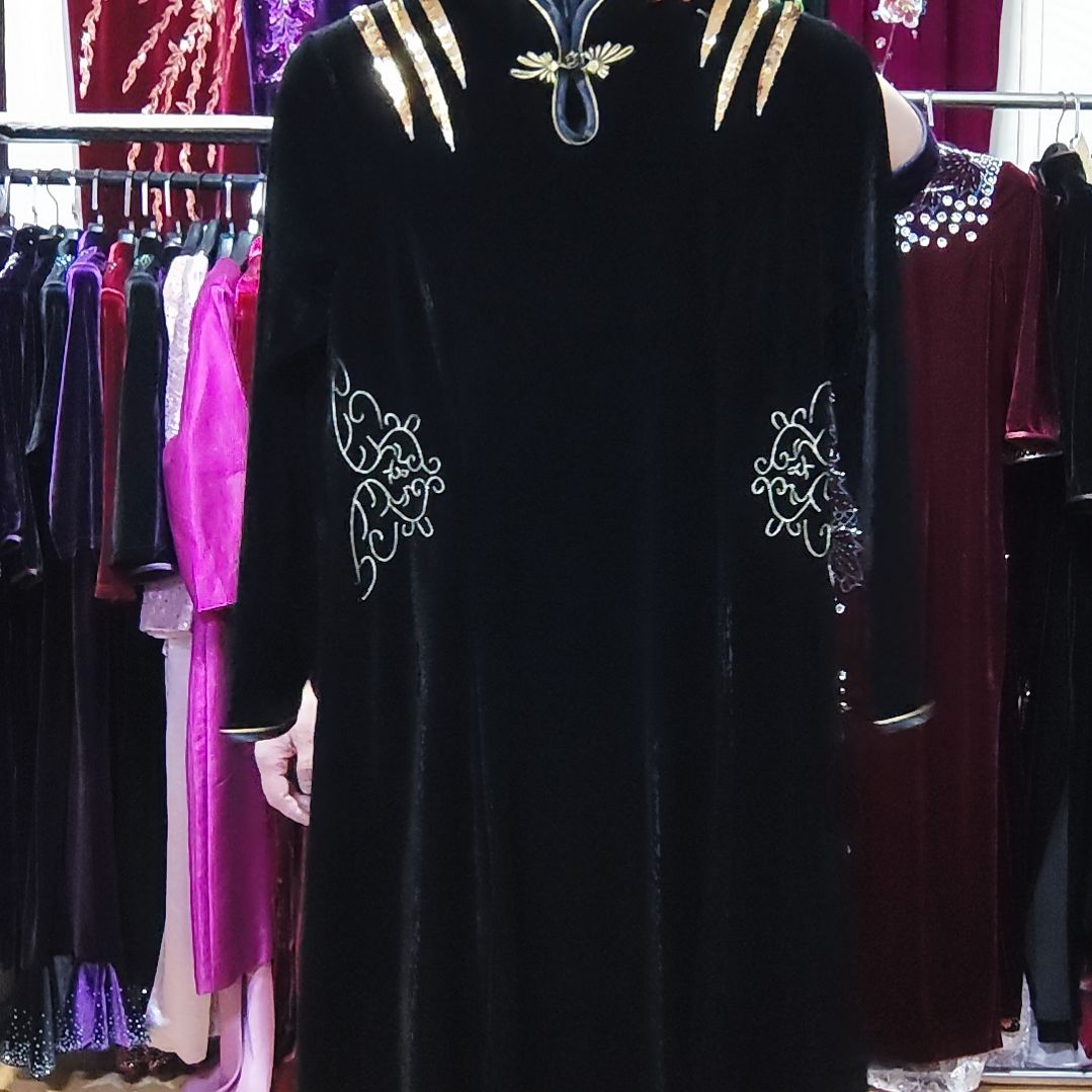 黑色金丝绒刺绣长款改良旗袍裙3XL125-135斤