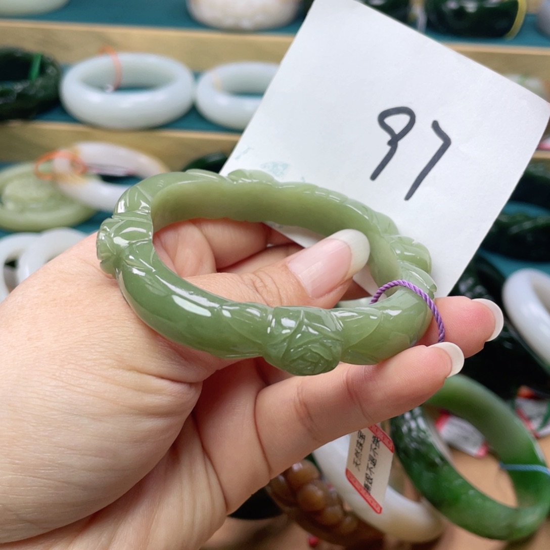 未镶嵌手镯和田玉圈口56