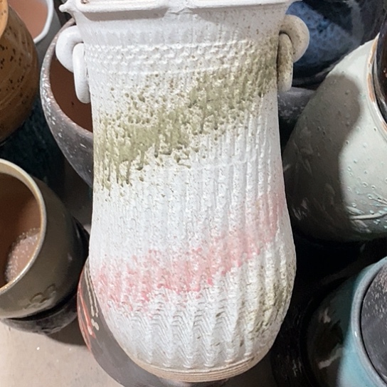 紫砂花盆口18高34，耳环白泼墨，处理