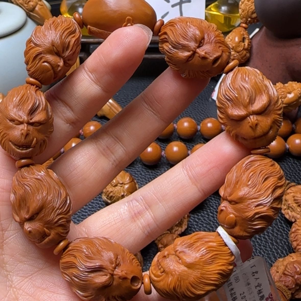 【闪购商品】橄榄核吊坠大圣归来