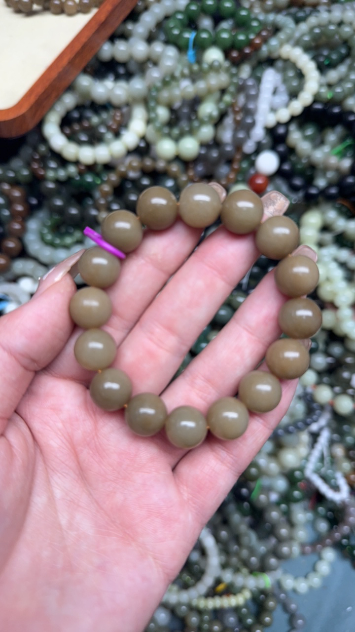 和田玉未镶嵌时尚