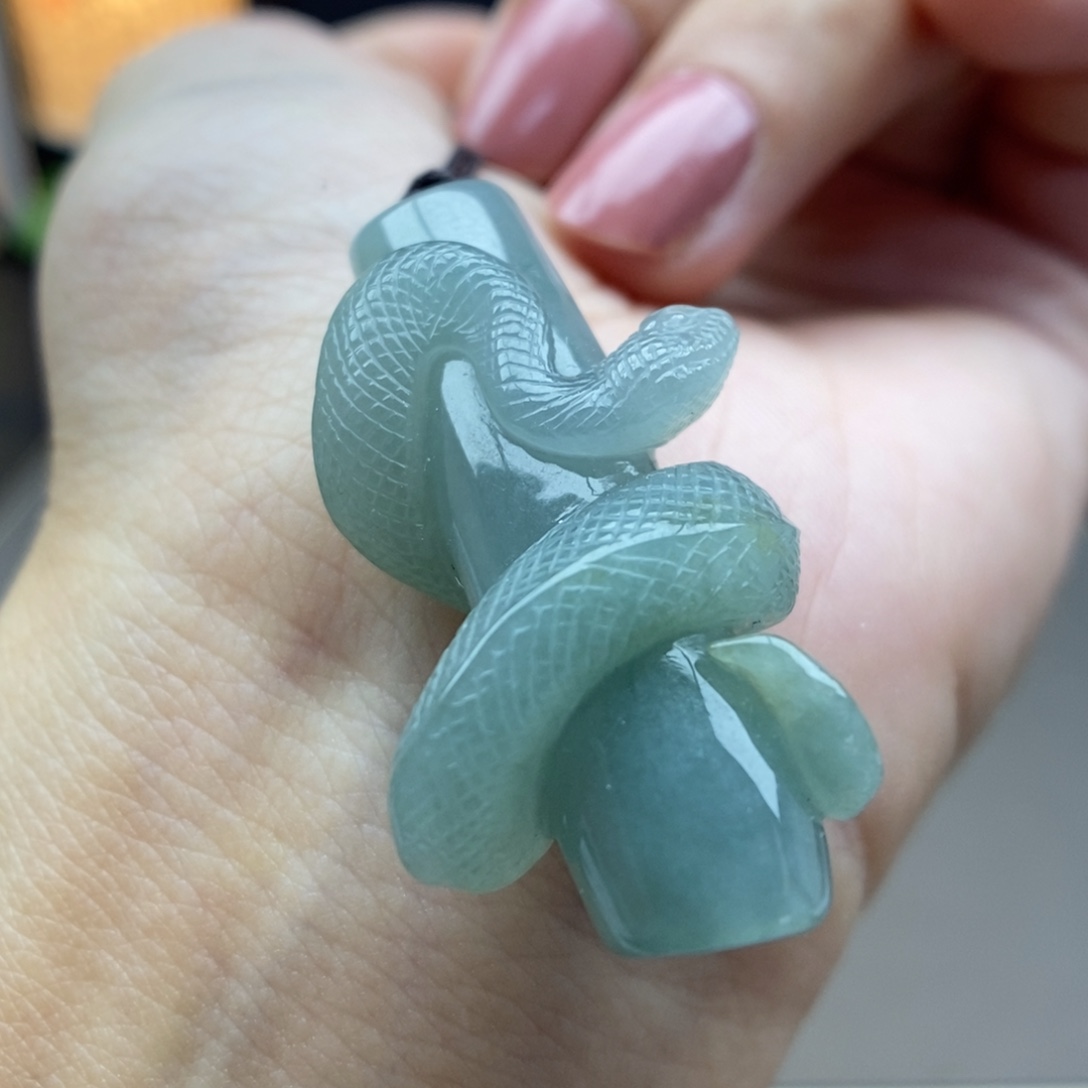 翡翠未镶嵌颈饰吊坠78