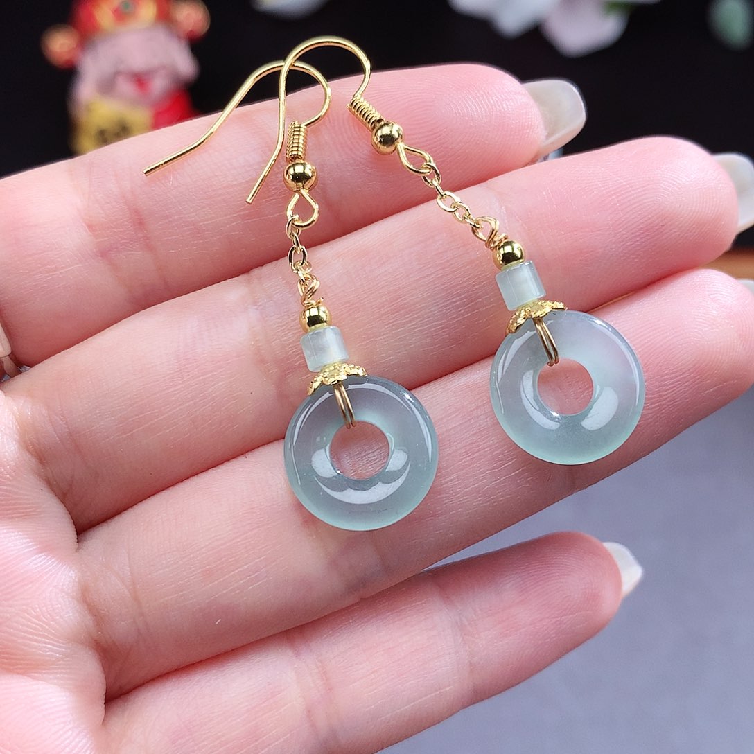 翡翠未镶嵌手镯（圆镯）