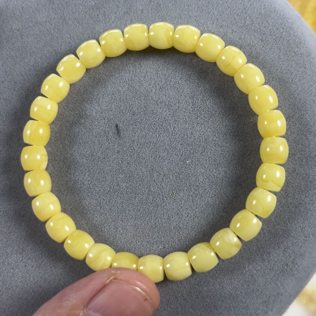 蜜蜡手串未镶嵌纯天然俄料奶白