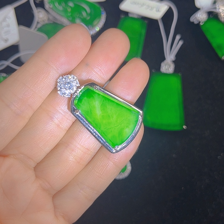 翡翠吊坠(不含链)银S925镶嵌