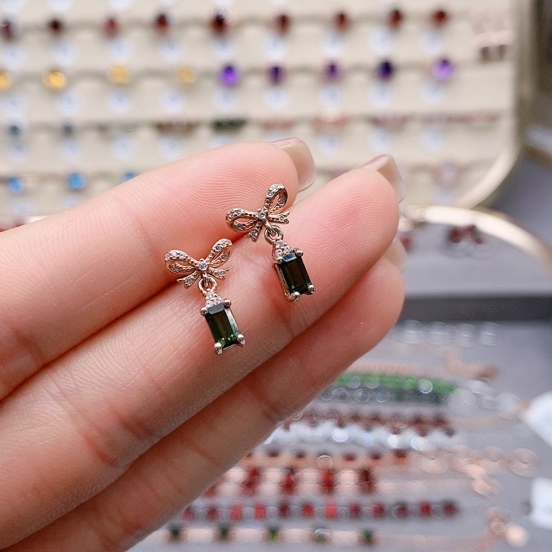 碧玺耳钉银S925镶嵌耳钉