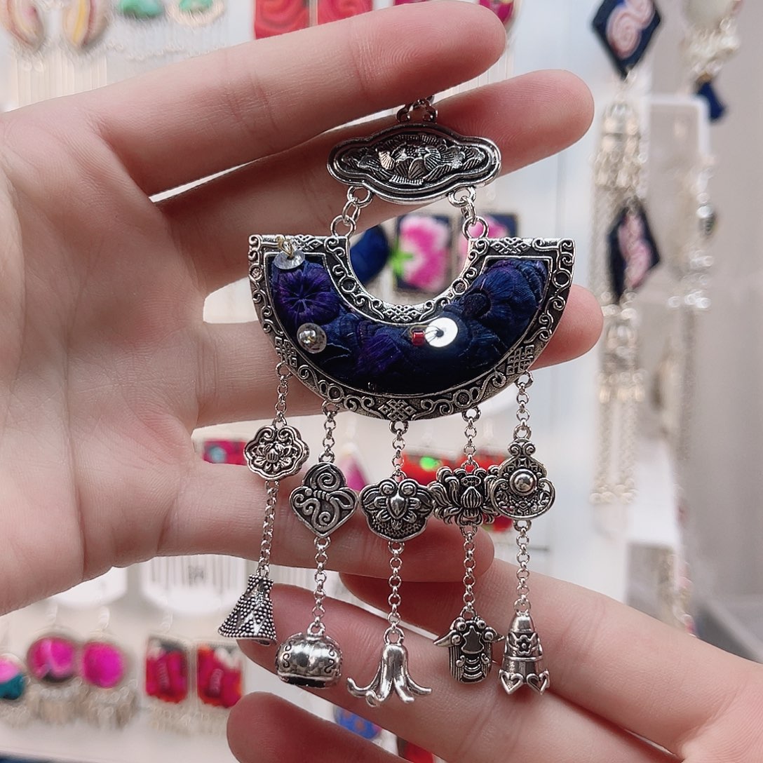 手串/手链核桃苗绣吊坠