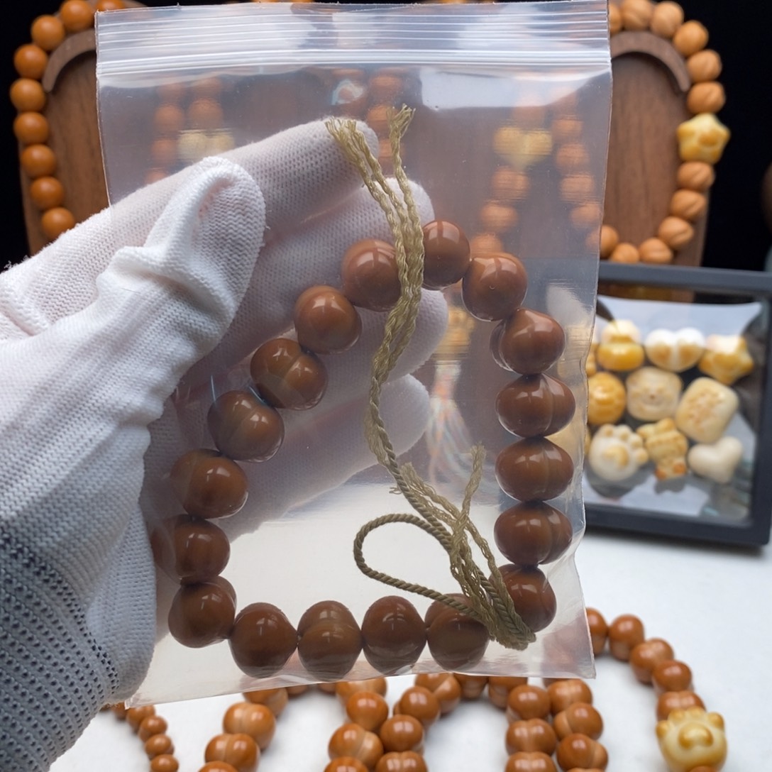 M****核桃猴头核桃。      