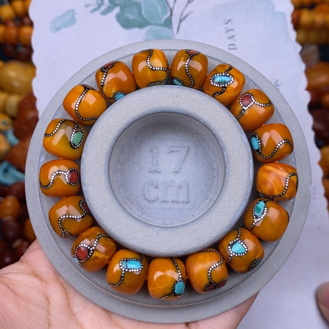 蜜蜡裸石未镶嵌蜜蜡