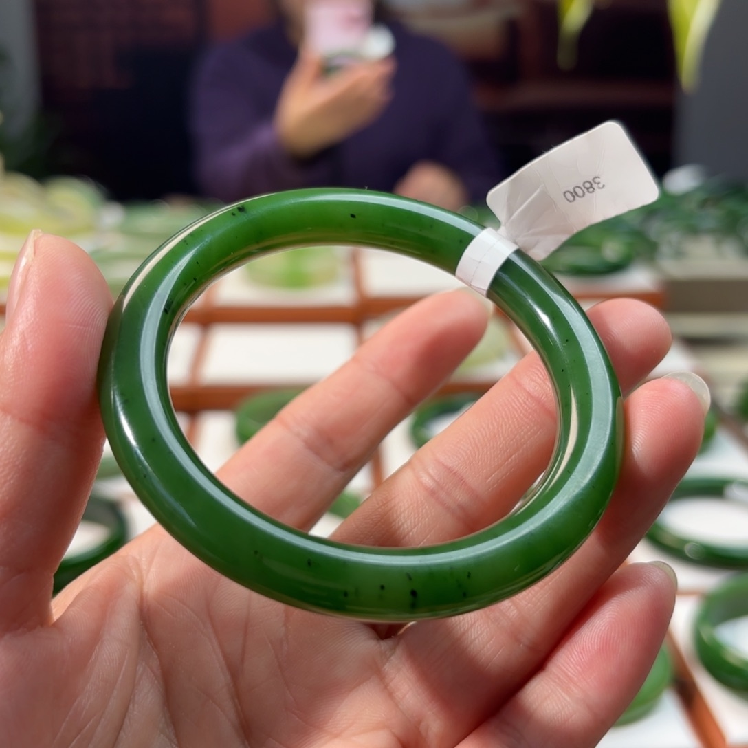 和田玉（碧玉）手镯未镶嵌