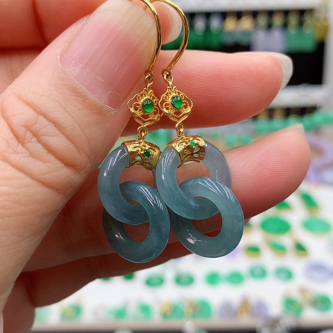 翡翠耳饰18K金镶嵌的