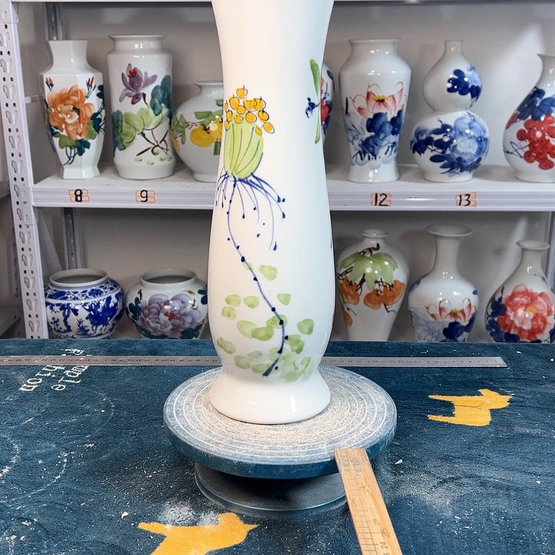 摆件景德镇陶瓷蛮青听青