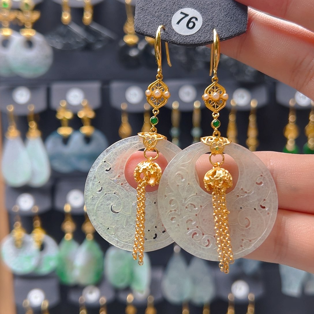 未镶嵌翡翠耳饰翡翠