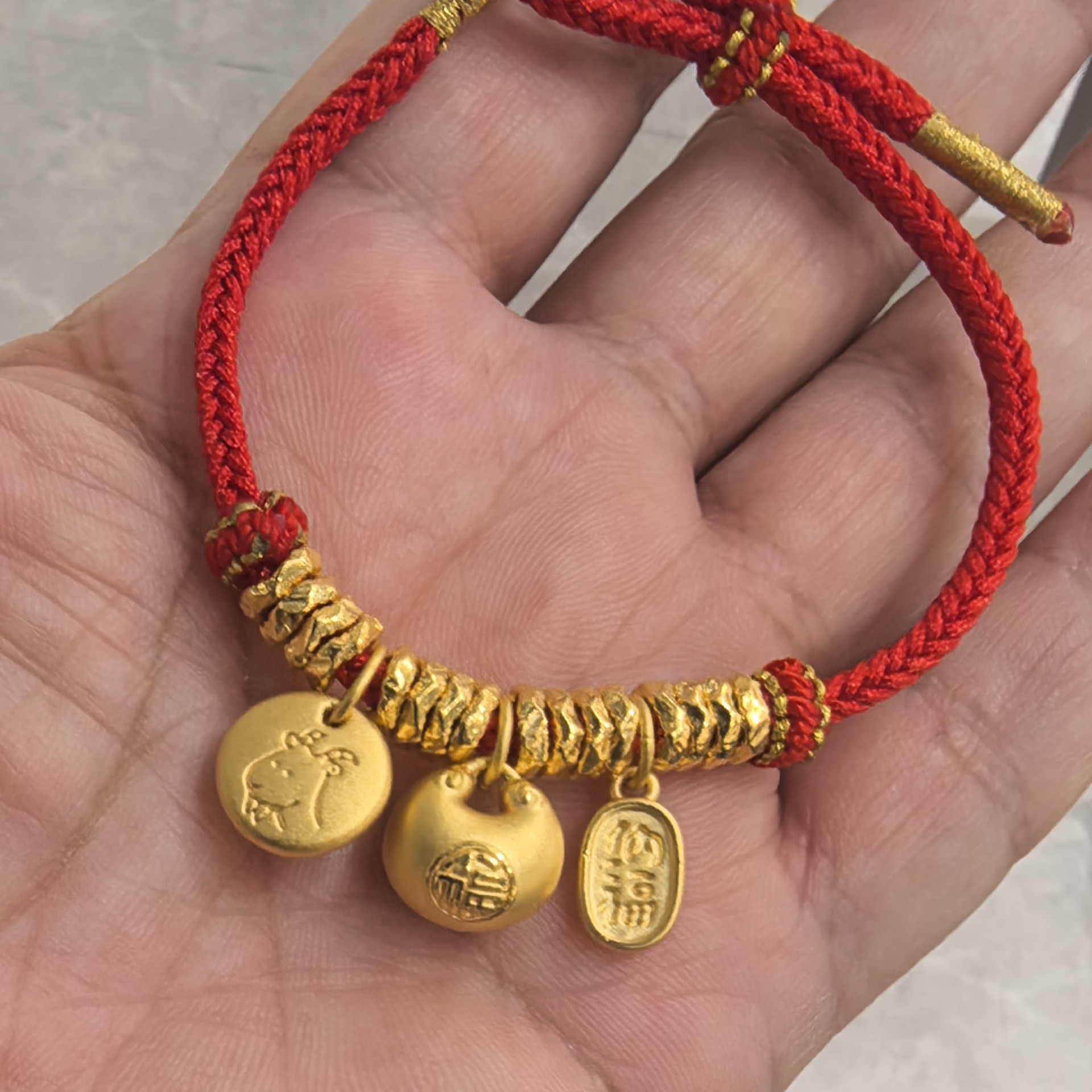 足金小胖福 招财转运珠 生肖羊 红绳可调节 古潮 生日礼物 百搭