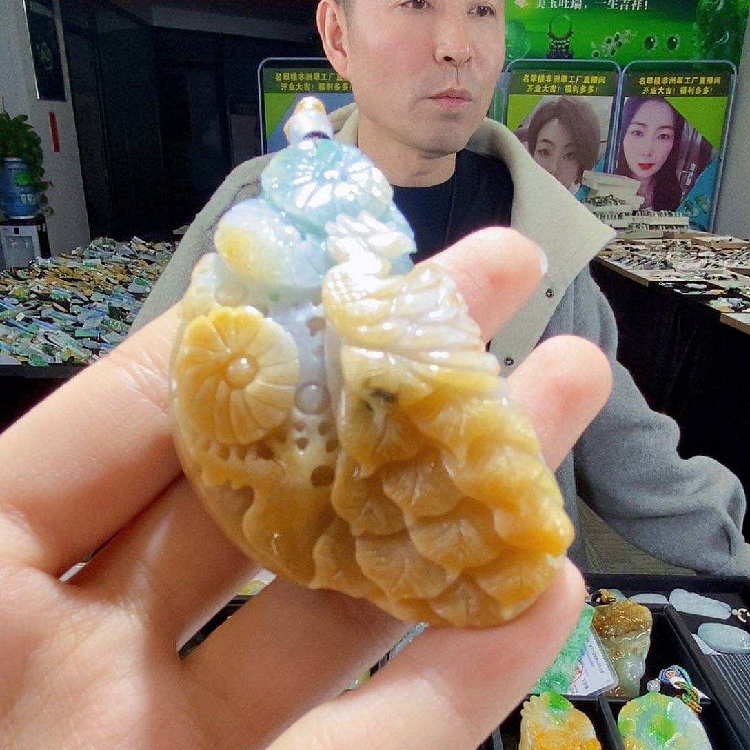 颈饰未镶嵌翡翠翡翠