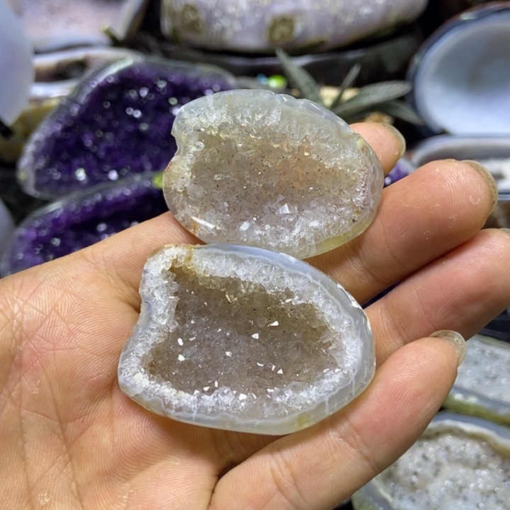 水晶聚宝盆未镶嵌