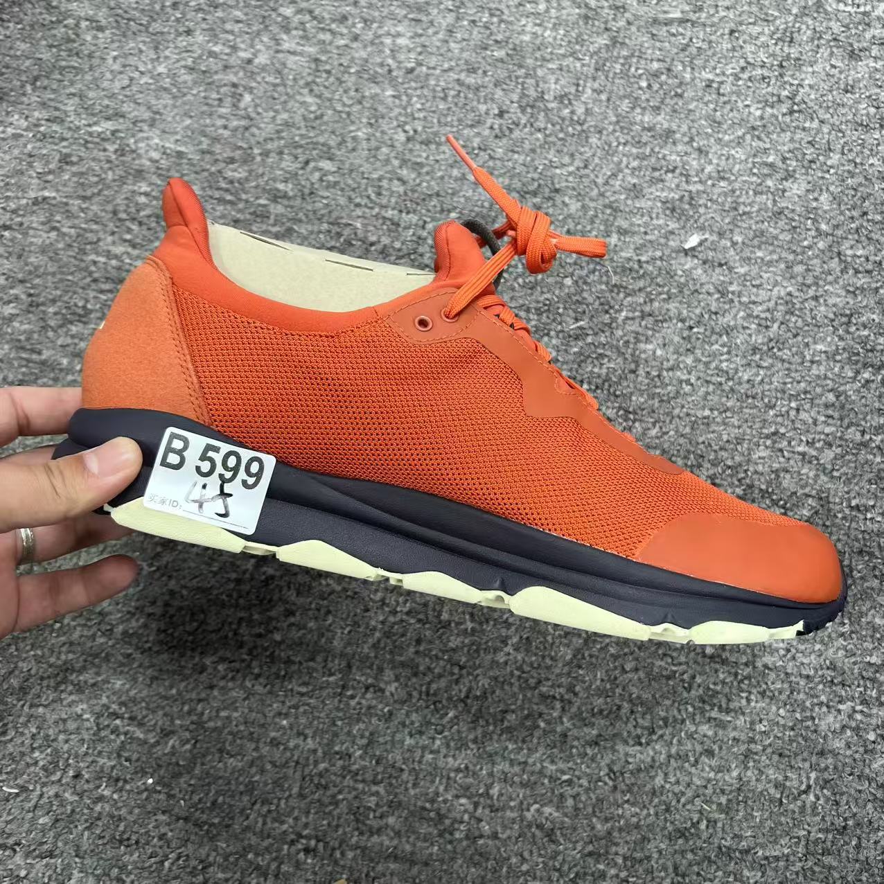 3号上新款男女高端户外休闲鞋 B599